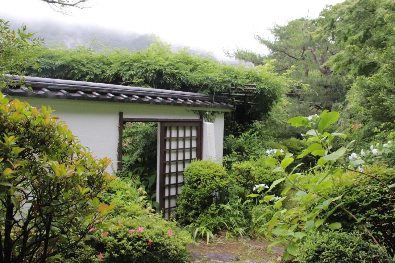 Yamaguchi House,Historic Private House With Open-Air Hot Springs Villa Hakone Bagian luar foto